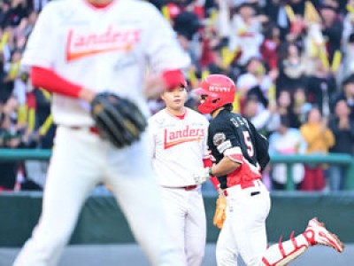 김광현 49일 만에 승리 SSG 팬들 환호