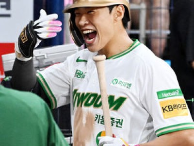 송성문 데뷔 첫 20홈런-20도루 달성