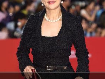 윤석화 별세 소식은 허위 정보였음