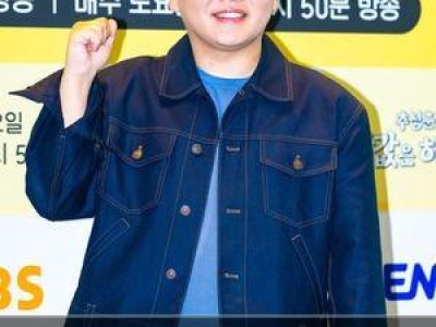 전현무-곽튜브가 대부도 여행 중 정성일까지 합류해 화제