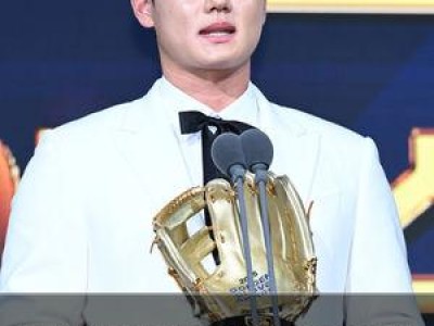 김주원 유격수 골든글러브 첫 수상
