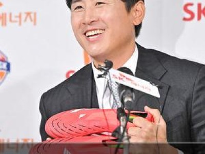 구자철 현역 은퇴 발표에 팬들 충격