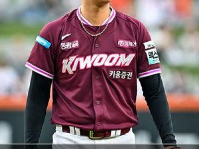 안우진 후반기 첫 승 놓쳤지만 키움 3연승 이끌어