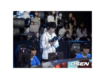 밴픽 경기에서 실수 연속 팬들 분노